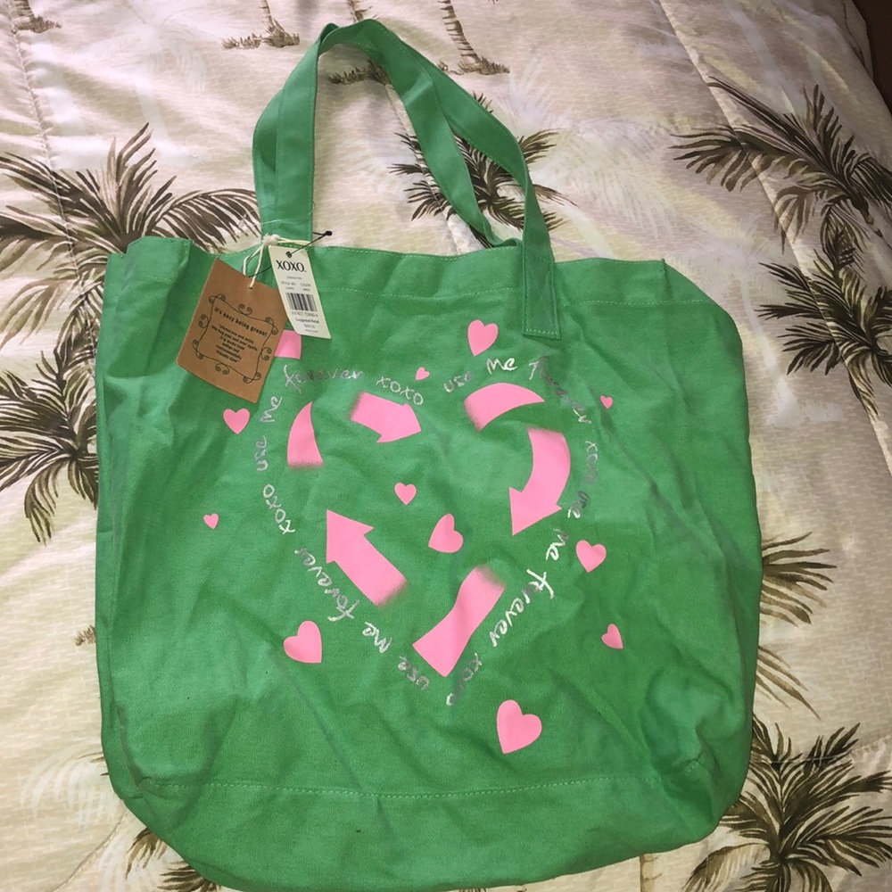 NWT TOTE BAG